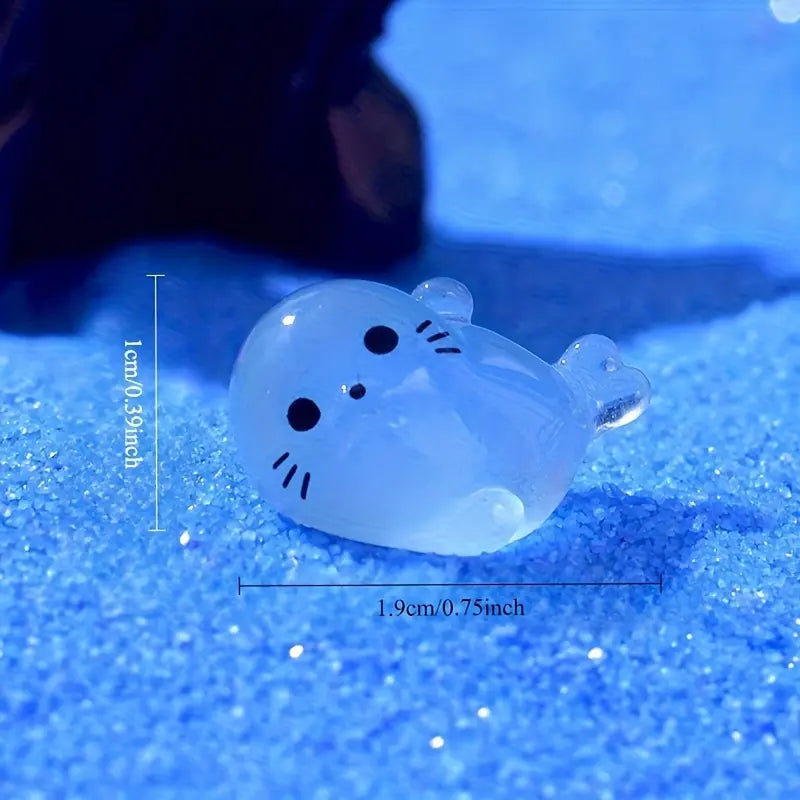 Glowing Mini Seal Resin Figurines Set - Creative Animal Desktop Decor, Unique Collectible Models, Ideal Gift for Home Decoration