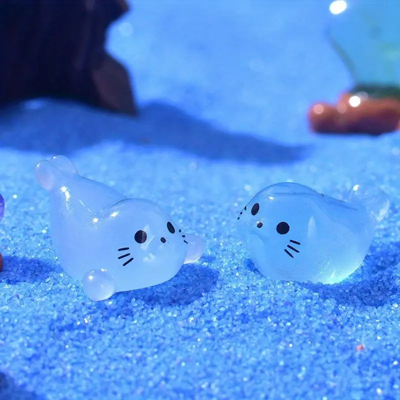 Glowing Mini Seal Resin Figurines Set - Creative Animal Desktop Decor, Unique Collectible Models, Ideal Gift for Home Decoration